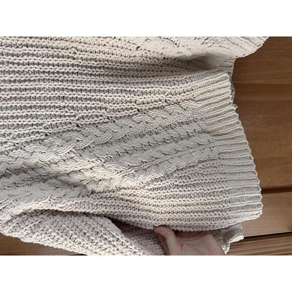 POL Oversized Cable Chunky Knit Chenille Sweater in Almond Women’s size Small - Picture 6 of 14